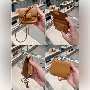 ✨Host pick✨Charles & Keith Caramel Wristlet Clutch